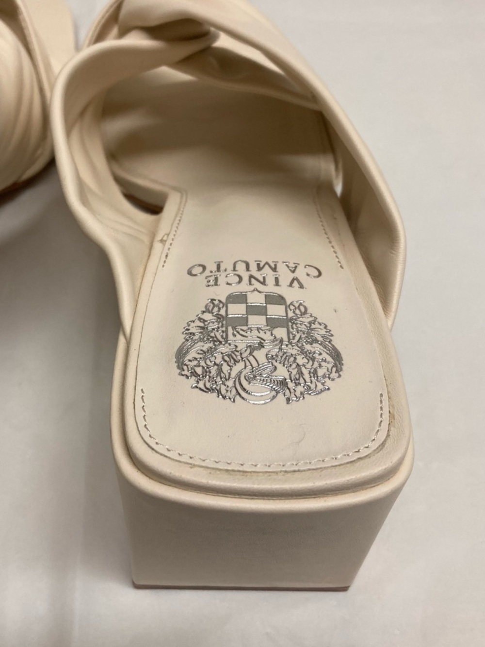 NWOT Vince Camuto Leather Crossband Block Heel Slide/Sandal - Picture 9 of 15